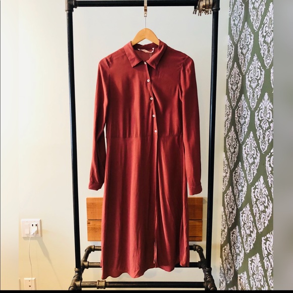 Zara - Picture 1 of 2